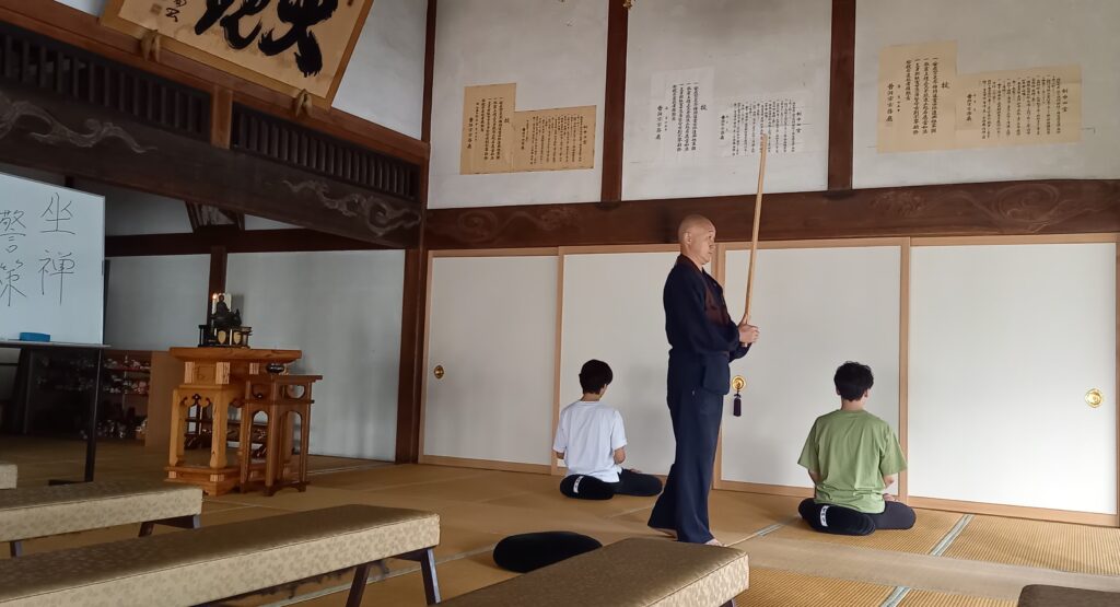 坐禅　長野原　雲林寺