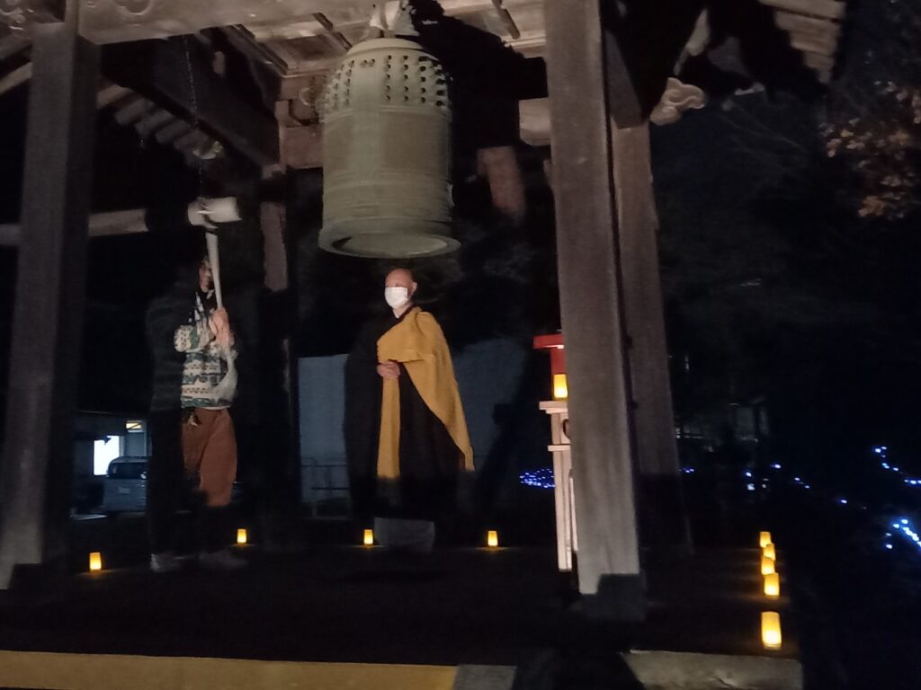 除夜の鐘　雲林寺　群馬県吾妻郡長野原町長野原73