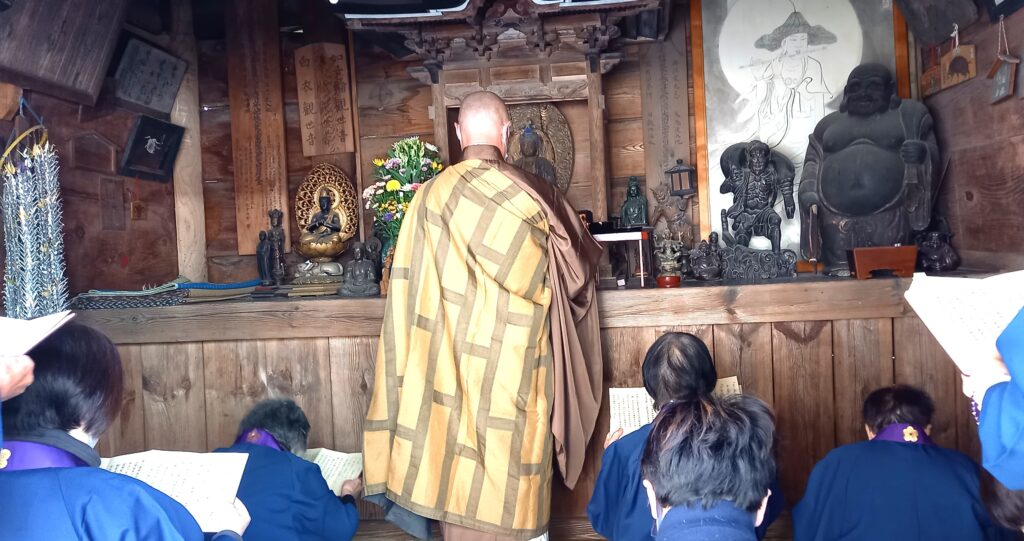 雲林寺0279-82-2201 群馬県吾妻郡長野原町長野原73