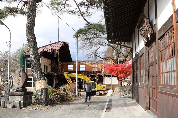 群馬県吾妻郡長野原町長野原73　雲林寺0279－82－2201