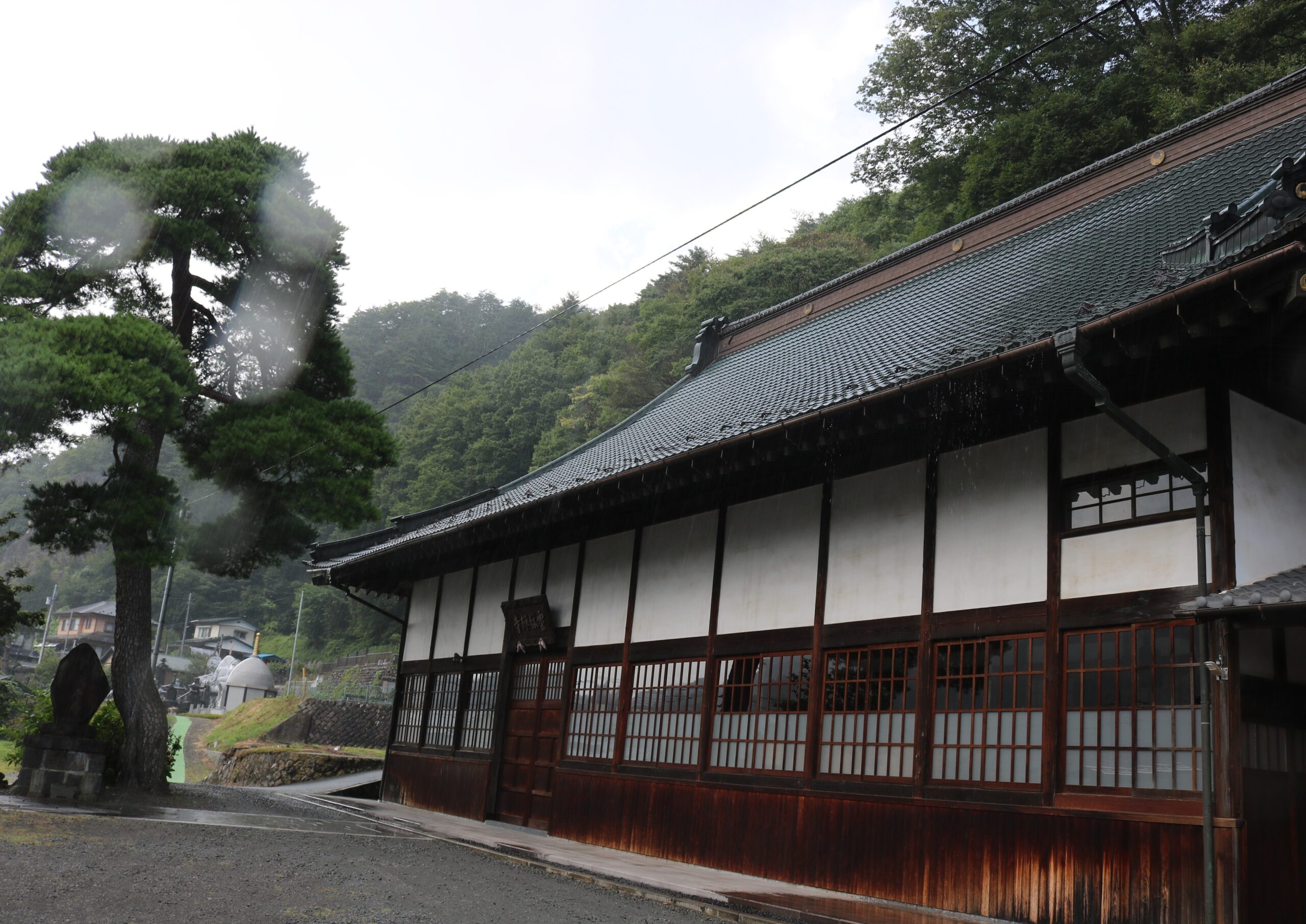 群馬県吾妻郡長野原町長野原73 雲林寺0279-82-2201